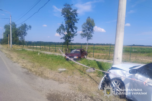 Один загиблий та 11 травмованих: поліція підбила підсумки трьох днів аварій на Тернопільщині (фото)