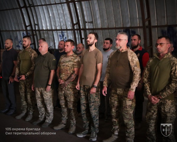 Позашляховик, квадрокоптери, а також зарядні станції до Дня Незалежності отримали воїни з Тернопільщини (фото)