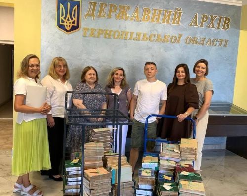 Тернопільський архів поповнили 188 книгами актових записів за 1949 рік: документи допоможуть досліджувати родоводи