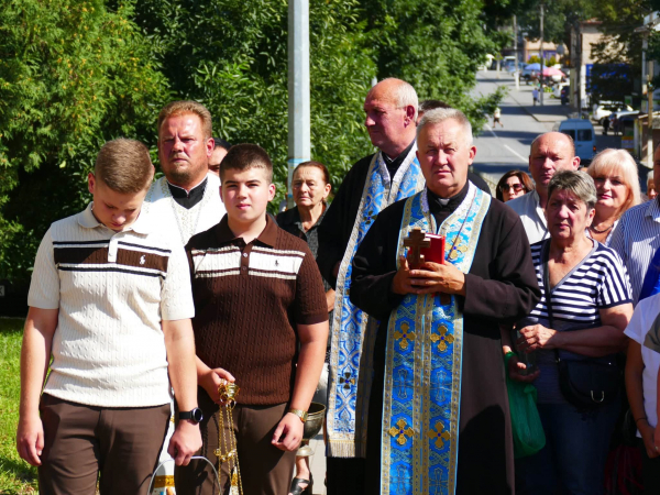 Віра, надія і очікування: на Тернопільщині відкрили Алею зниклих безвісти воїнів (фото)