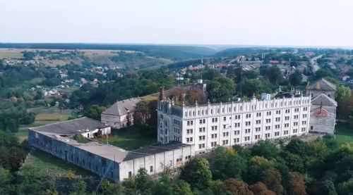 Важливий крок для збереження майже 400-річного Ягільницького замку на Чортківщині: схвалили охоронний документ