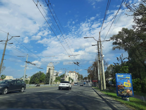 На дамбі Тернопільського ставу встановили камери автофіксації швидкості