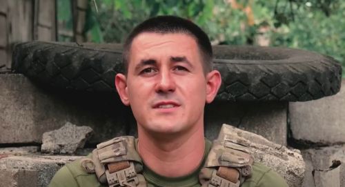 Військовий водій із Бережанщини розповів, як під обстрілами доправляє бійців на позиції (відео)