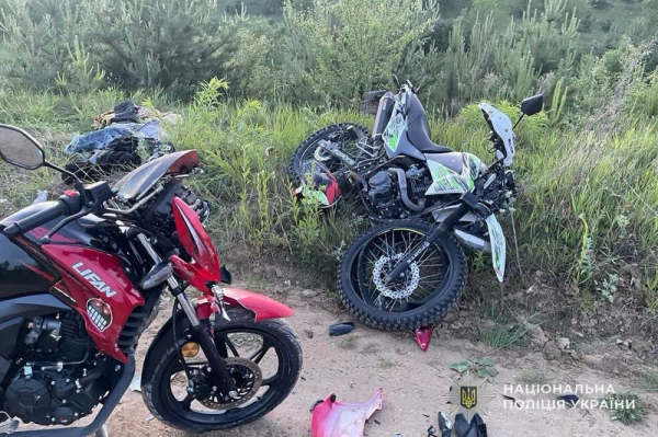 60 ДТП за участю дітей: на Тернопільщині четверо неповнолітніх загинули під час поїздок на двоколісному транспорті (фото)
