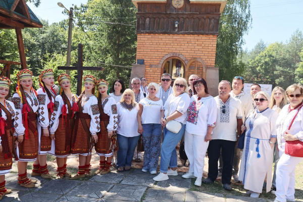 Ватра єднання: міжнародний фестиваль «Дзвони Лемківщини» відбувся на Тернопільщині (ФОТО)