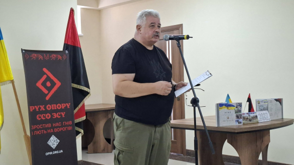 Від Бандери до російсько-української війни: у музеї Тернополя презентували новий фотоальбом (фото)