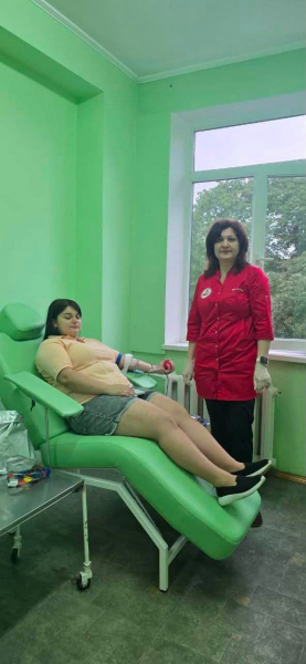 У Чорткові провели виїзну донацію: 57 донорів та понад 25 літрів крові (фото)