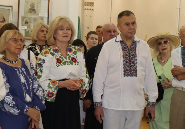 У Тернополі відкрили «ЕтноДНК Тернопілля»: представили 93 вишивані орнаменти з 37 громад (фото)