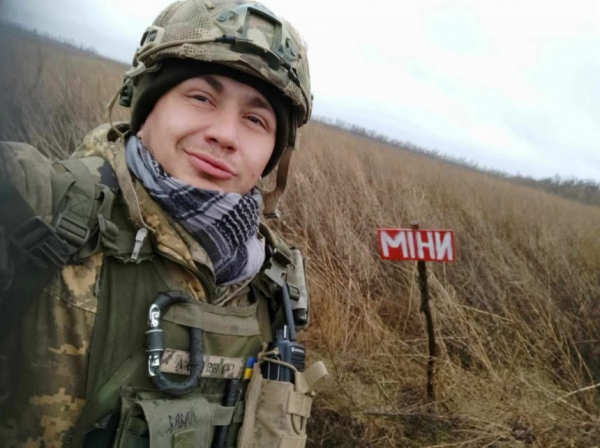 Брав із собою на фронт пастельні фарби й малював: історія художника-військового з Тернопільщини (фото)