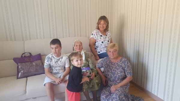 Жителька Пробіжної Ольга Процків відзначила 90-річний ювілей: виховала чотирьох дітей, має 9 онуків та 12 правнуків (фото)