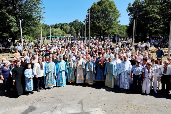 Ватра єднання: міжнародний фестиваль «Дзвони Лемківщини» відбувся на Тернопільщині (ФОТО)