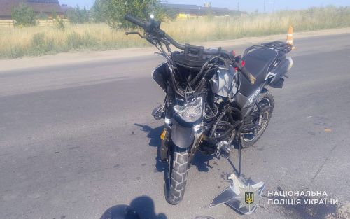 Біля Чистилова не розминулися мотоцикл та авто: є потерпілі