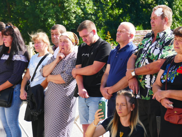 Віра, надія і очікування: на Тернопільщині відкрили Алею зниклих безвісти воїнів (фото)