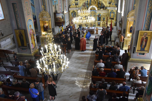 Теребовлянська громада попрощалася з 23-річним захисником Андрієм Іскоростенським (фото)