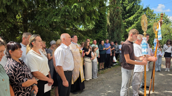 На Бережанщині освятили меморіальну дошку Герою України – п'ятому серед випускників школи (фото)