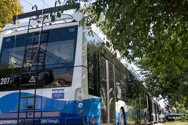 До Тернополя прибули ще 8 нових тролейбусів «Електрон» (фото)
