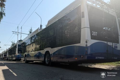 До Тернополя прибули ще 8 нових тролейбусів «Електрон» (фото)