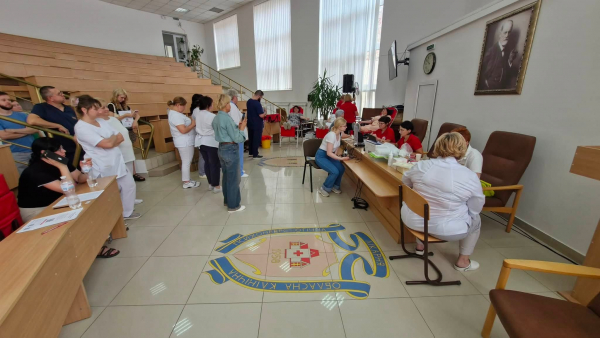 Працівники тернопільської лікарні здали понад 25 літрів крові (фото)