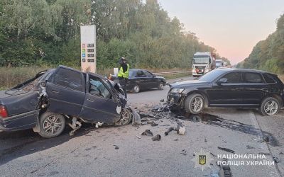 У поліції розповіли причину автотрощі в Озерній (фото)