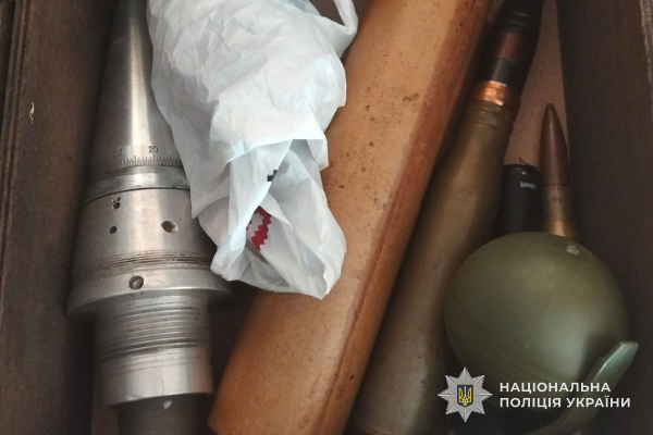 Через ревнощі погрожував зброєю: на Збаражчині чоловік налякав матір трьох дітей (фото)