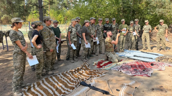 Стріляли, копали окопи та долали смугу перешкод: вишкіл для курсантів з Тернопільщини (ФОТО)