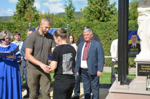 У Бережанах відкрили Алею пам’яті полеглих захисників (фото)