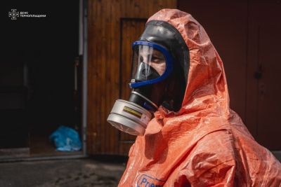 У Тернополі нейтралізували розлив соляної кислоти (фото)