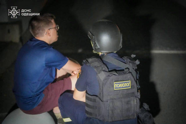 Відомо про 8 постраждалих, з яких 1 дитина: росія масовано атакувала Одещину (фото, відео)