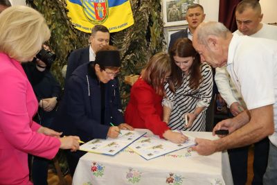 Виставку пам’яті загиблого захисника Володимира Брославського відкрили у Тернополі (фото)