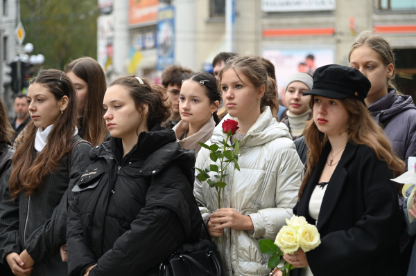Звучали пісні Соломії Крушельницької: пам'ять видатної співачки вшанували у Тернополі (ФОТО)