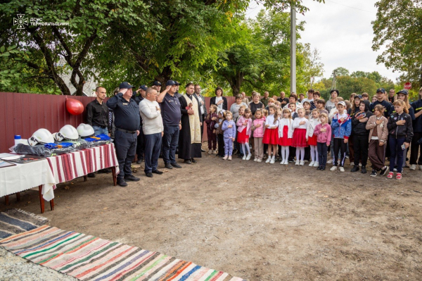 У Красному Гримайлівської громади запрацювала місцева пожежна команда (фото)