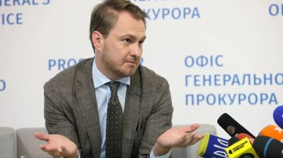 Генпрокурор Кравченко виїхав за кордон на службовому авто: в Україні готують заміну (відео)