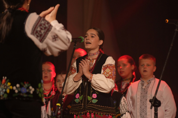 «Діамантовий» успіх Бережанщини: хор Жуківської школи мистецтв здобув першу премію (фото)