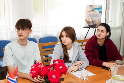 У ЗУНУ запустили нову освітню програму для студентів-переселенців (фото)