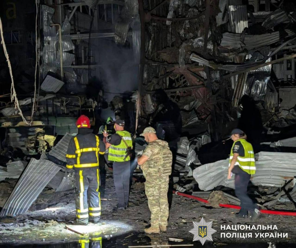 Загинули 12 осіб, серед них громадянин Індії: цієї ночі росія атакувала 10 регіонів України (фото)