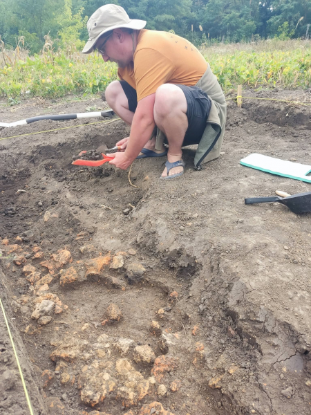Під городом у Гусятині може бути ціле поселення трипільців: завершують перший етап розкопок (фото)