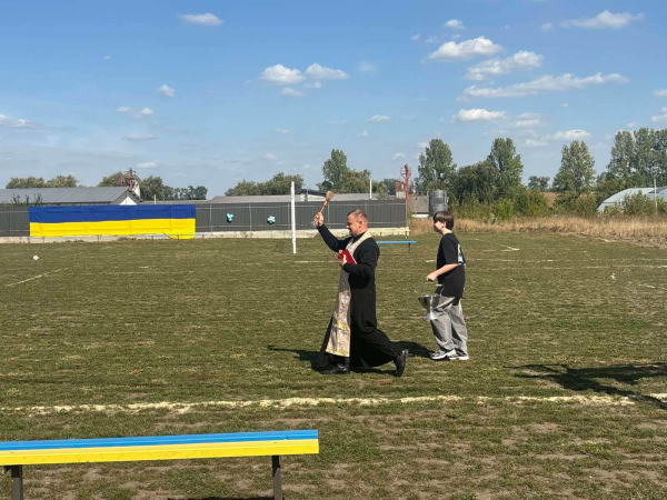 З ініціативи священника у Великогаївській громаді облаштували спортивний майданчик (фото)