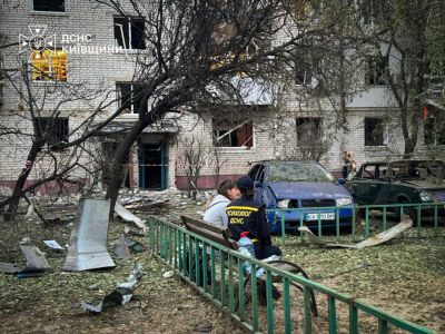 Загинули 12 осіб, серед них громадянин Індії: цієї ночі росія атакувала 10 регіонів України (фото)