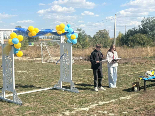 З ініціативи священника у Великогаївській громаді облаштували спортивний майданчик (фото)