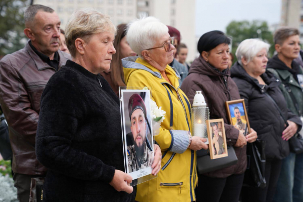 Молитва за Героями: у Тернополі відбулася панахида «Світло молитви в темряві війни» (фото)
