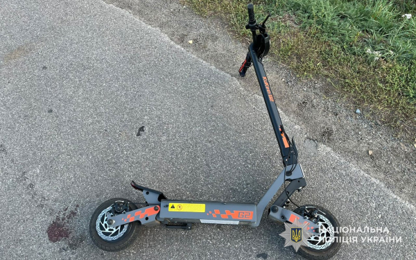 Врізався в авто: у ДТП потрапив 14-річний мотоцикліст у Копичинцях