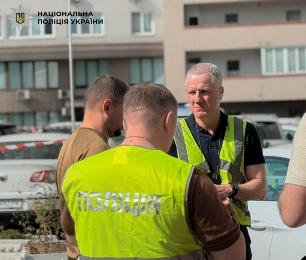 У Києві після стрілянини розшукують озброєного злочинця (фото)