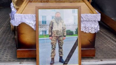 На Тернопільщині попрощалися із 30-річним воїном Василем Рибаком (фото)