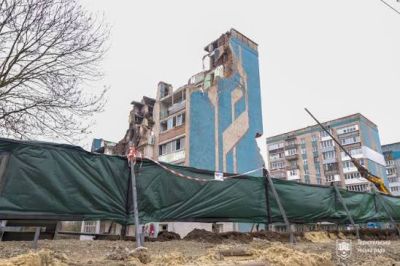 Ще три власники зруйнованих квартир на Стуса отримають понад 367 тисяч гривень допомоги