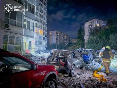 Відомо про 8 постраждалих, з яких 1 дитина: росія масовано атакувала Одещину (фото, відео)