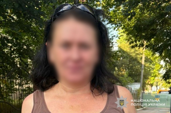Раніше судима жителька Тернополя обікрала аптеку (фото)