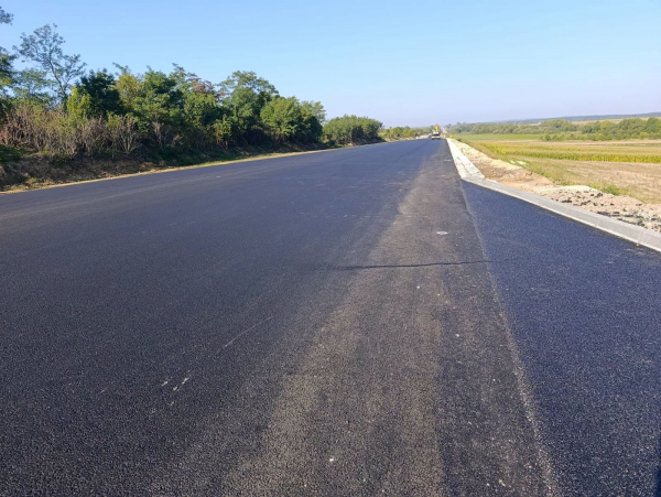 На шляху з Тернополя до польського кордону модернізують 62 кілометри траси М-09 (фото)