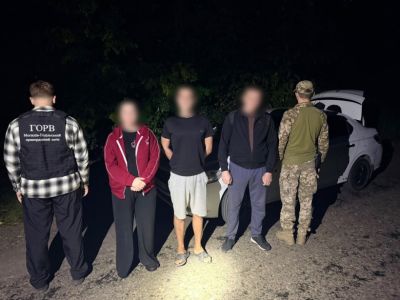 Газ у підлогу, брат — у багажник: екшн на кордоні з Молдовою влаштувала 39-річна жінка (ВІДЕО)