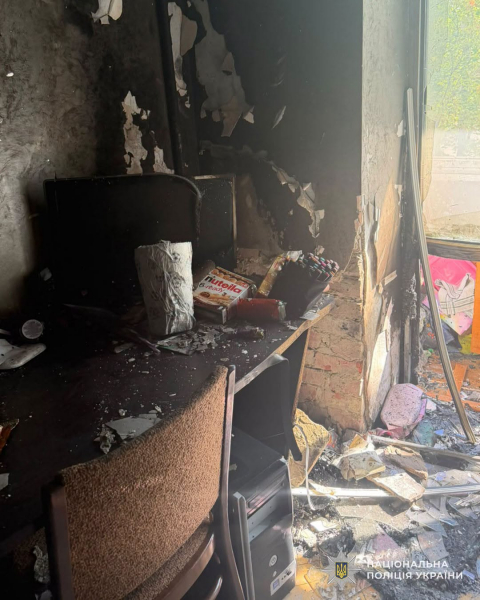 На Дружбі в Тернополі загорілася квартира: за фактом пожежі відкрили кримінальне провадження (фото)