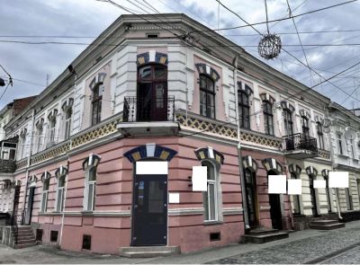 Менше візуального шуму: у Тернополі готують нові правила для вивісок (фото)